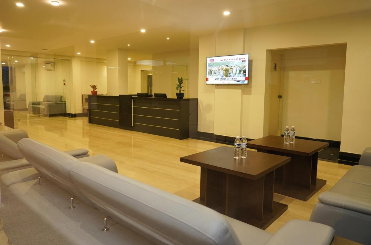 Hotel D Dev Vijayawāda Zewnętrze zdjęcie