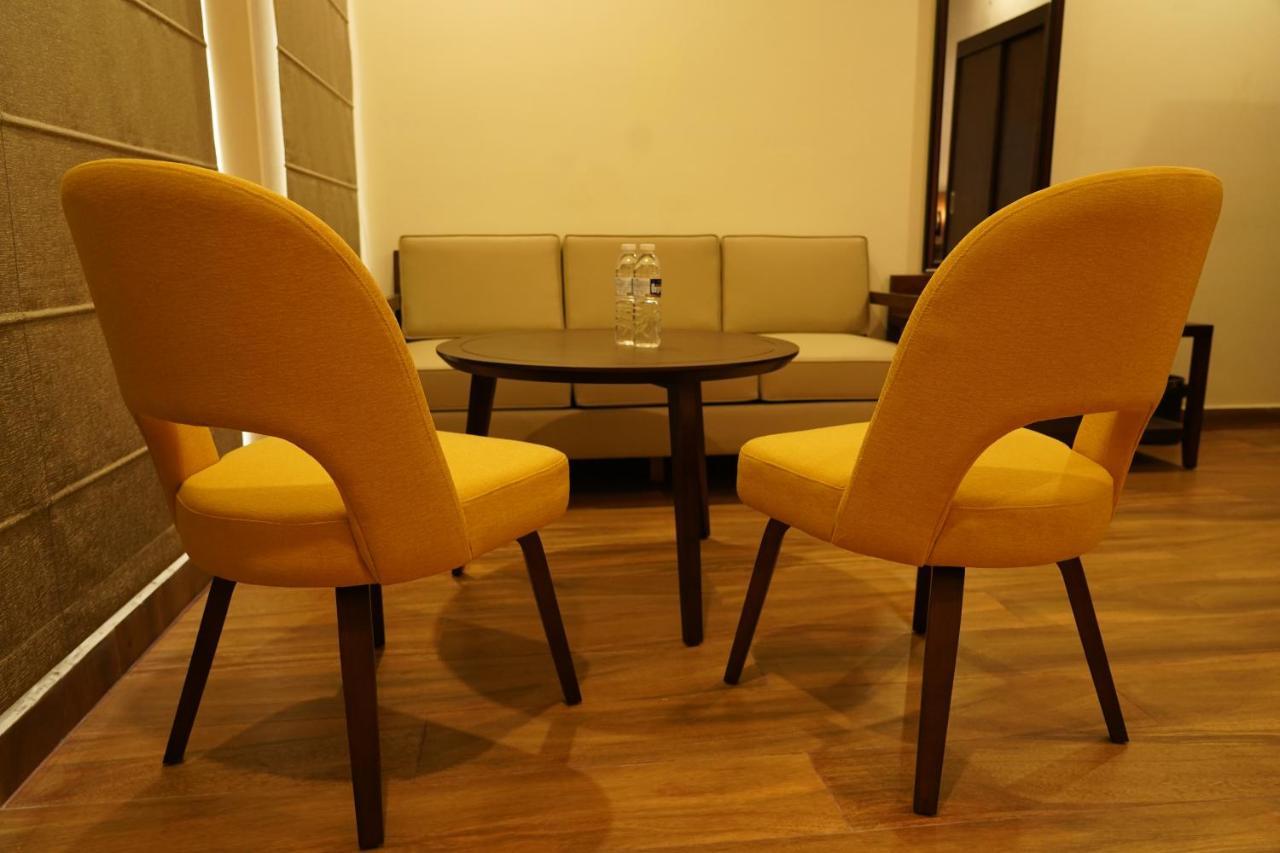 Hotel D Dev Vijayawāda Zewnętrze zdjęcie